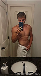 Who s cumming to the shower part 1