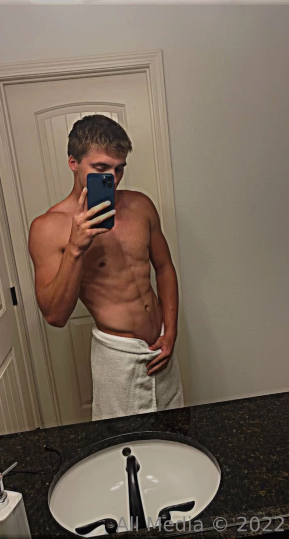 Who s cumming to the shower 