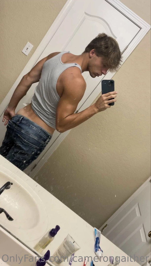 Like what you see lmk the first thing you d do to me in the comments part 1 