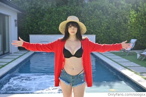 Should i do more cosplays 3