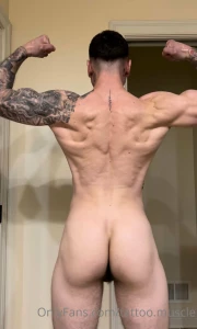 Just a little flexing first person to comment and like this photo gets