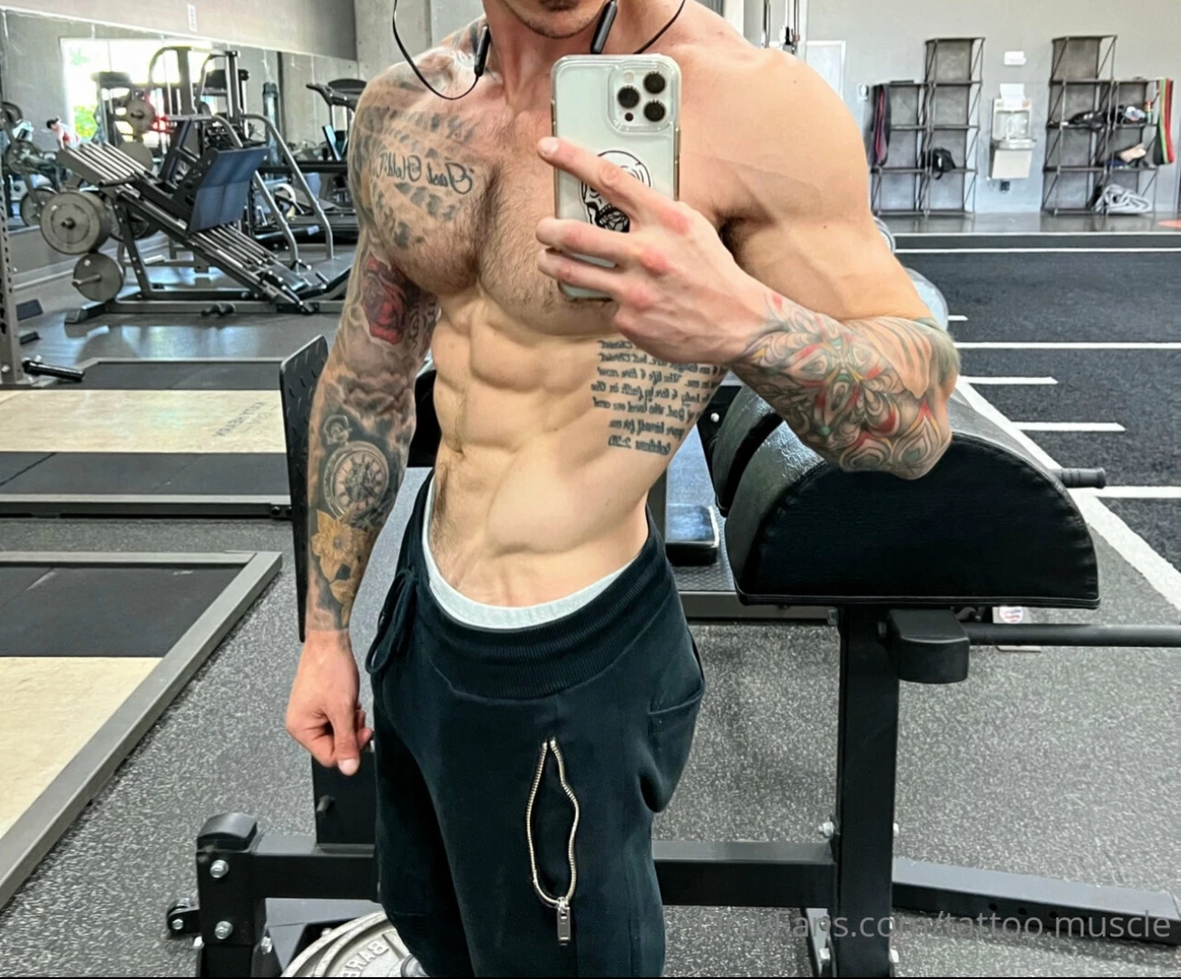 Got a crazy pump at the gym today do you agree let me know what you 