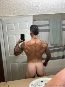 Tan lines are coming in what kind of content do y all wanna see more