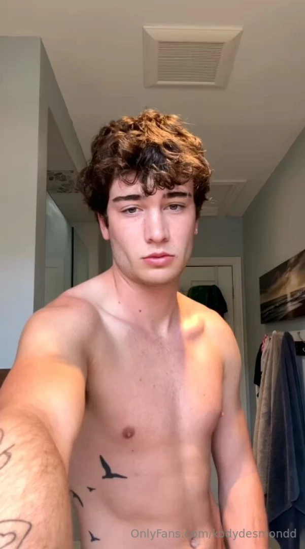 Wet and wild where does your mouth go first lmk you like seeing me 