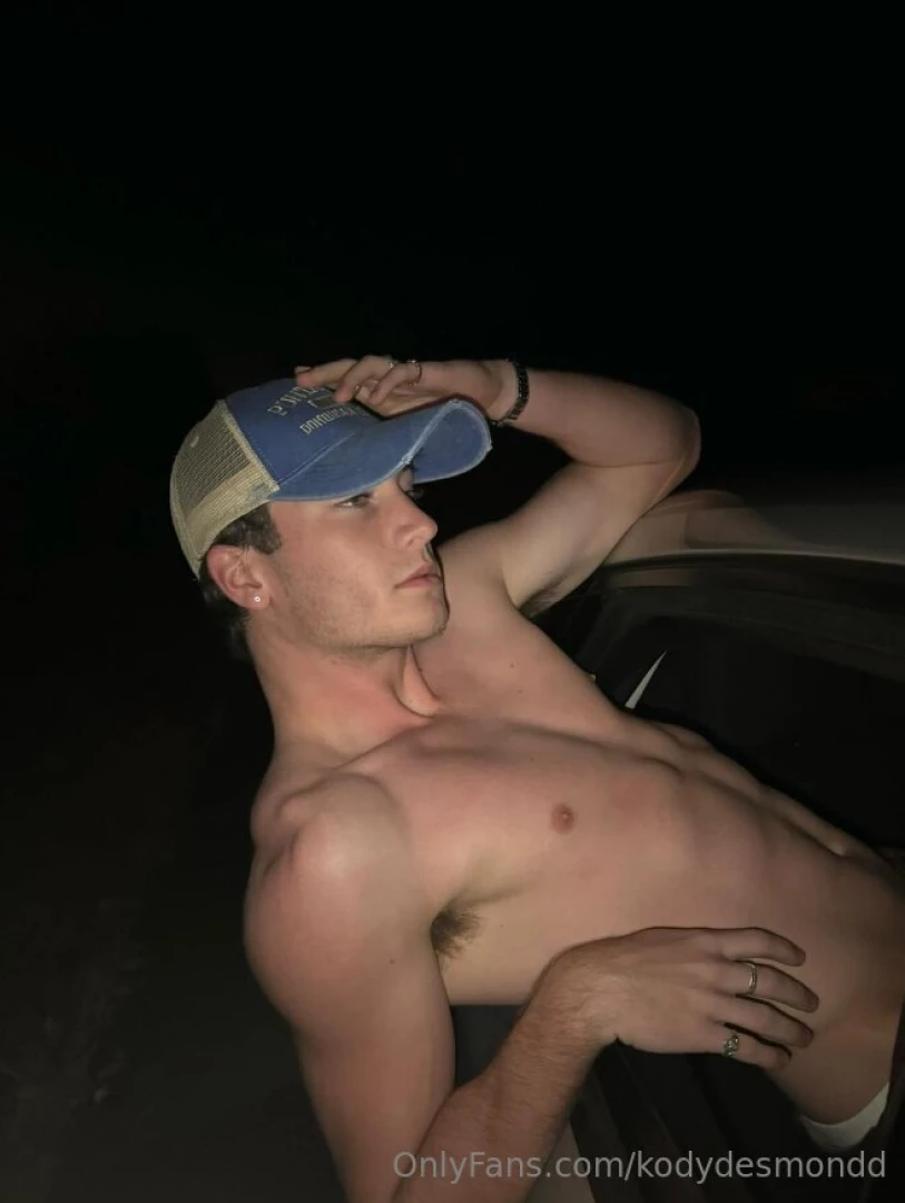 Chill night for me let s do some fun stuff and hang around babe 