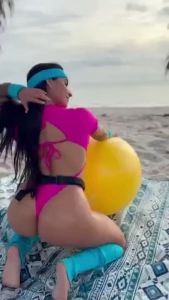 Sunrise stretch and work out with miaafoxs full sets coming soon part 3