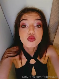 Ciao mi chiamo marika ed ho 21 anni studentessa universitaria mi sento part 3