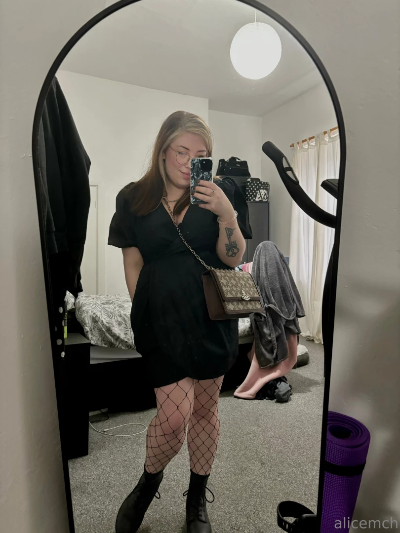 Going out with my girlfriends today send some mojitos my way 