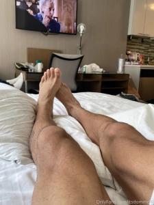 Who wanna see more feet post