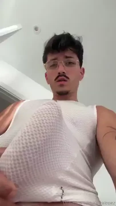 So horny wish i could slap that thing on someone s mouth 