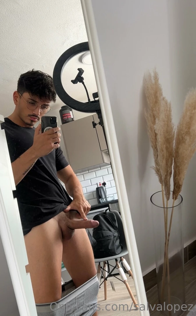 Wanted to go to the gym but this hard thing won t let me go 