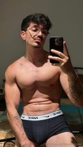 Unreal how horny i am right now
