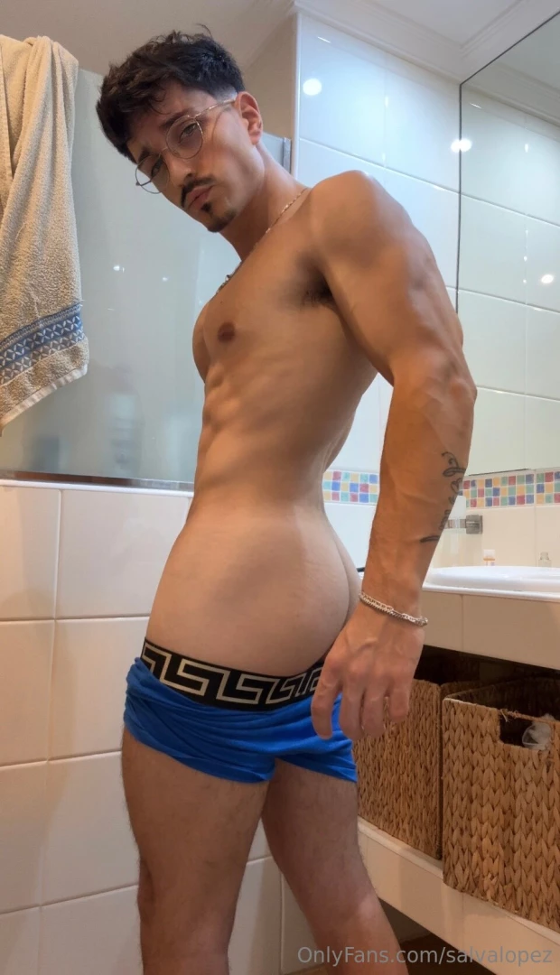 I want you to eat my ass and spit in my whole to make it wet 