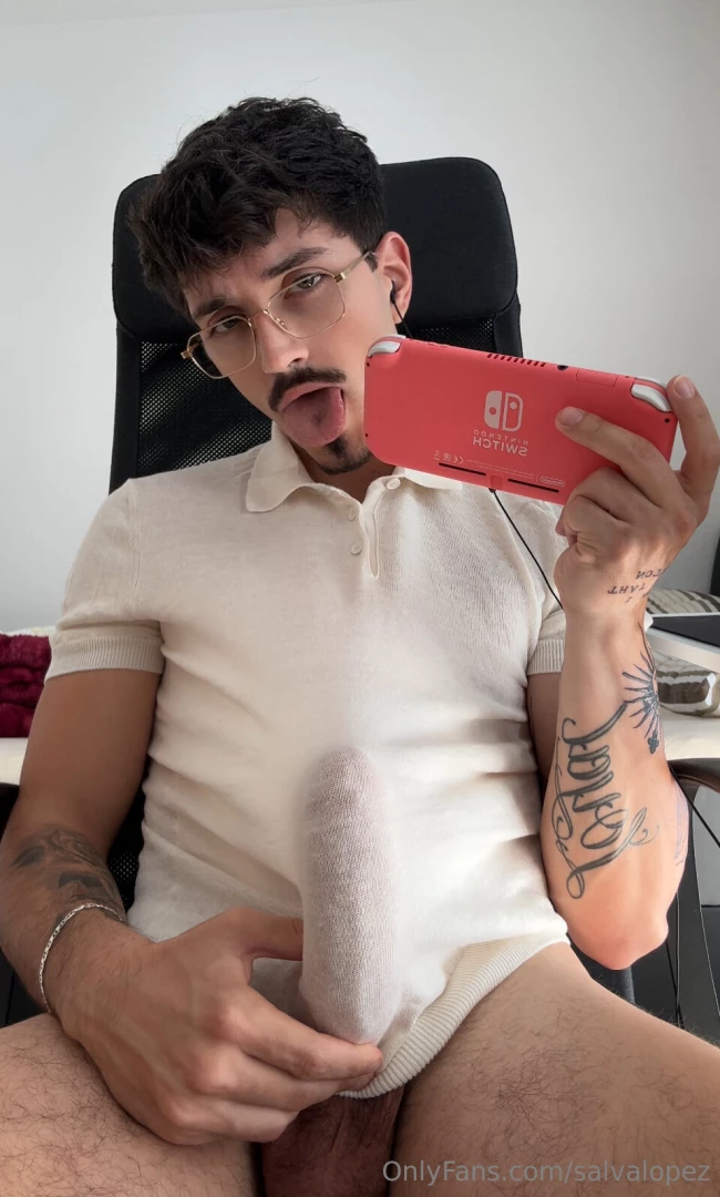 Do you like playing video games 