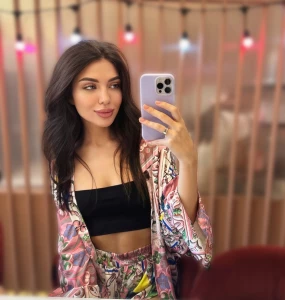 Happiness looks gorgeous on you part 4