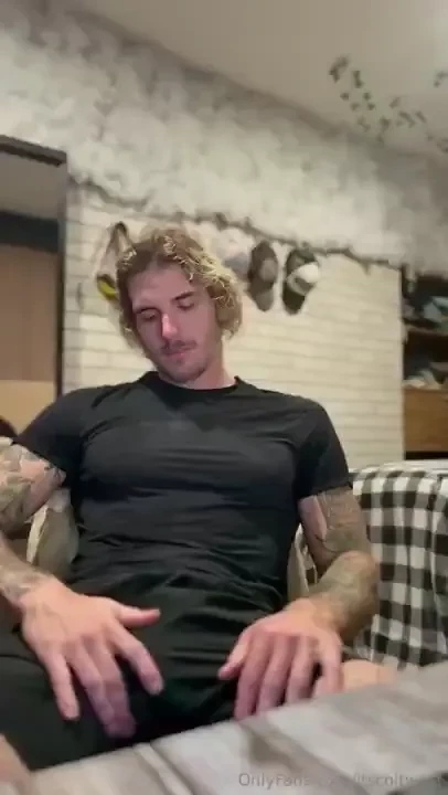 Thanks you all for supporting me and my collabs here s a video of me 