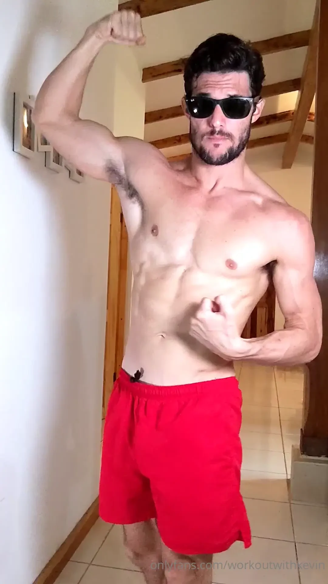 Cocky muscle worship solo with an xxxtra naughty ending i flex and 