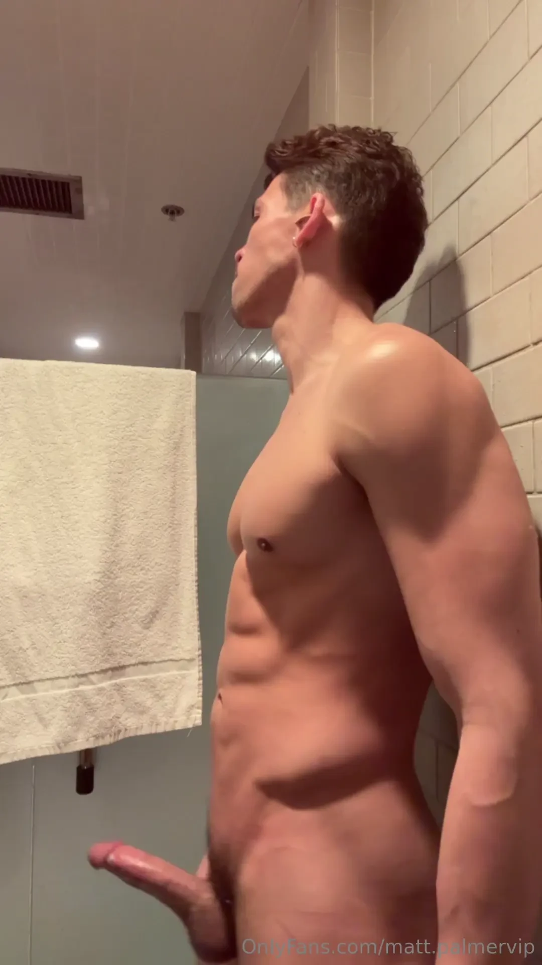 It s my birthday everybody the biggest tip gets a present in the dms 