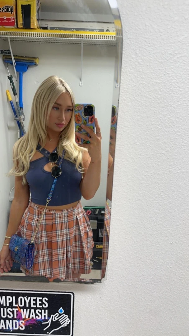 This skirt was made for twirling 