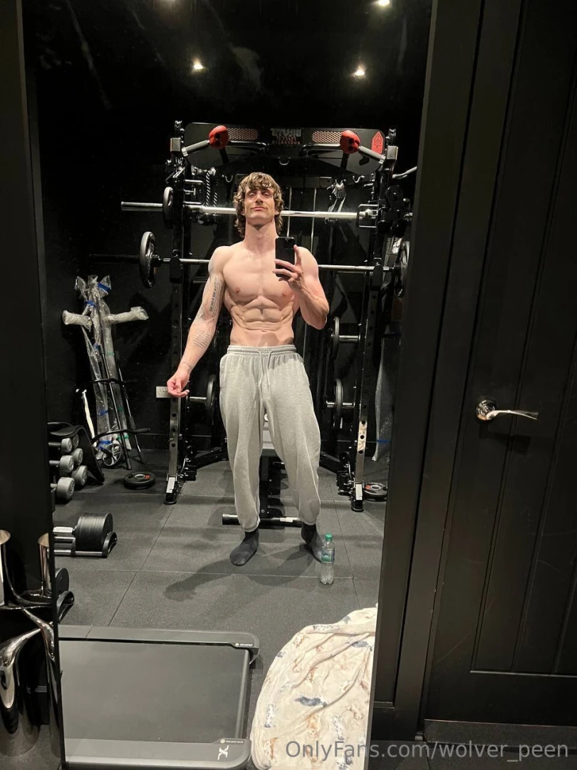 Little extra gym session to boost those horny chemicals in my body 