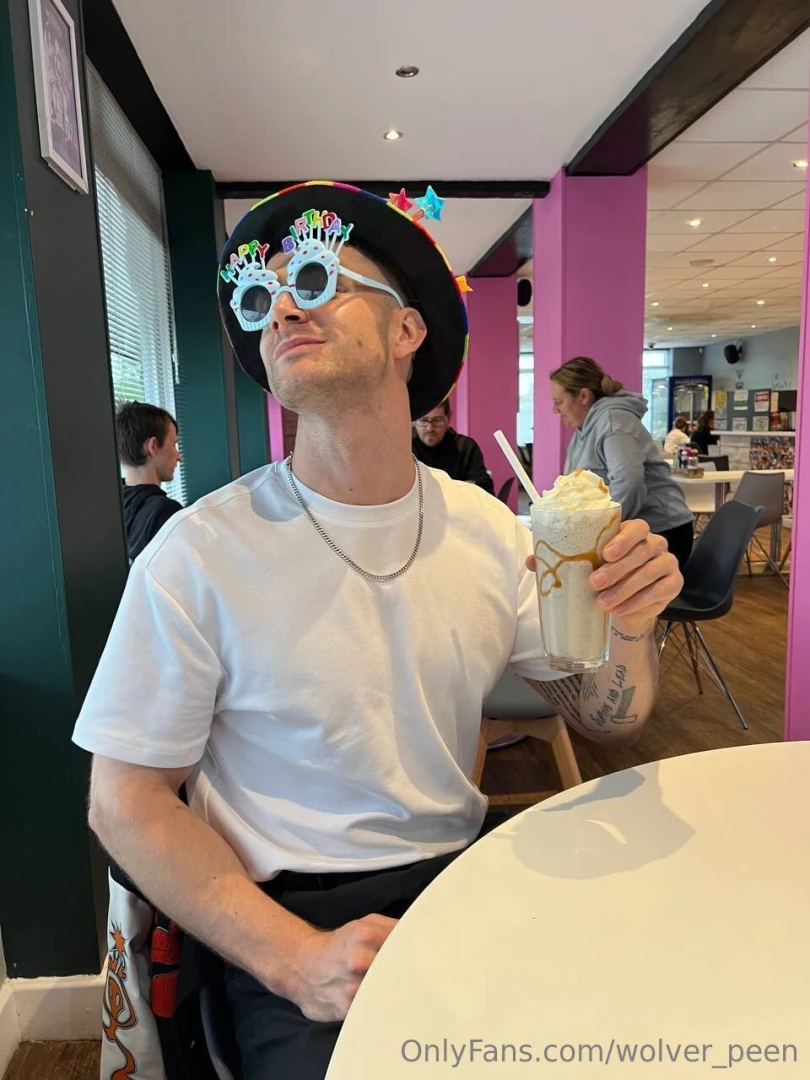 Birthday dinner i feel like elton john 