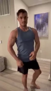 I ve been asked by a lot of people to do a flexing video here s a