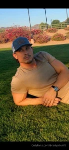 I m just sitting here thinking about you and what i can do to make you