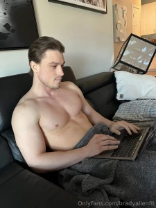 Was that you that sent me a message i m responding now