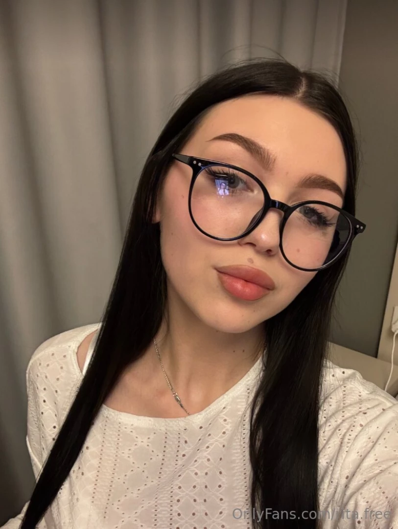 Vivian_tul vivian_tul vivian_tul the depraved babe vivian_tul ran away part 188 