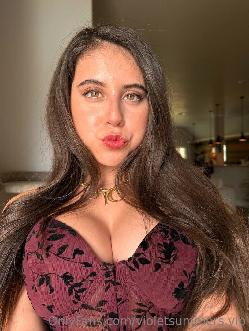 I ll be honest every time you tip i get more turned on kidding 