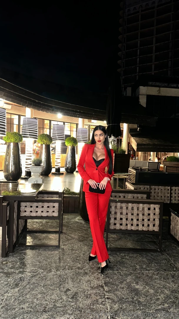 There s something powerful about a man who knows how to dress as tom 