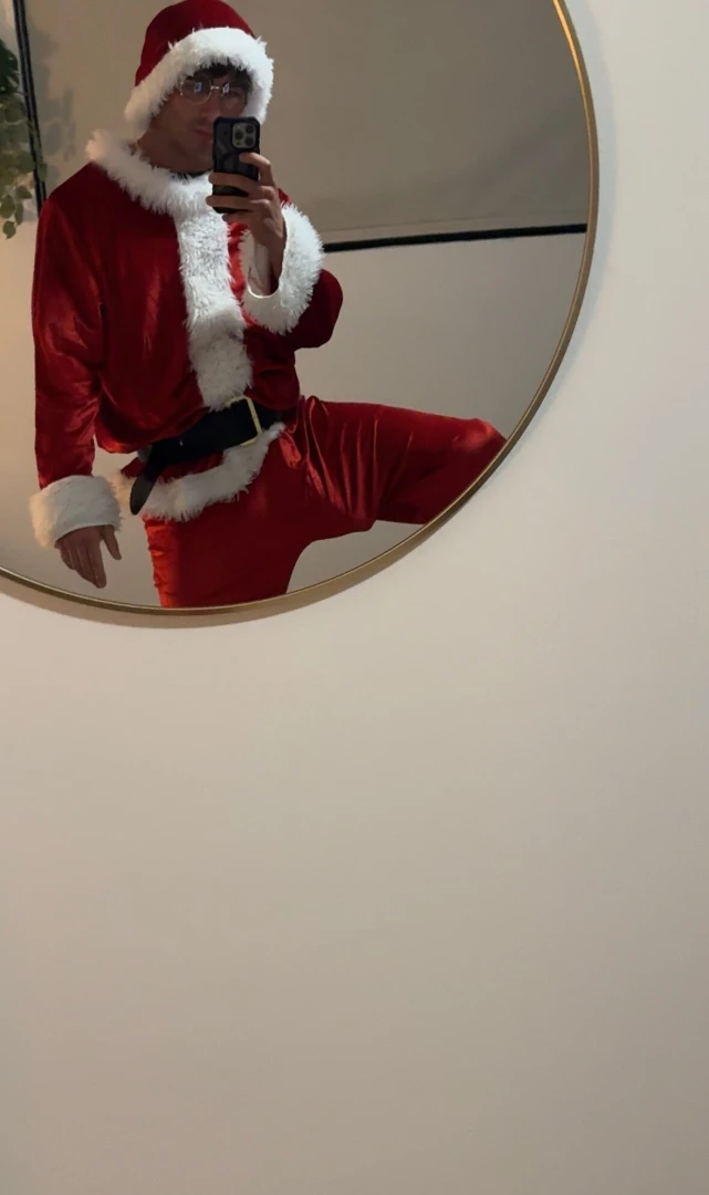 Xxx live today at 4 pm pst get ready to have some fun 