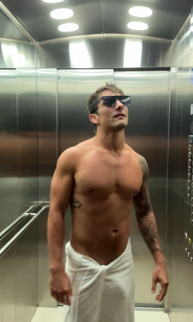 Who else loves black coffee and the pool dm about it and yes i m not part 1 