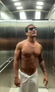 Who else loves black coffee and the pool dm about it and yes i m not part 1