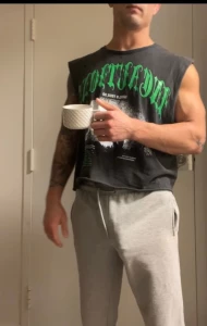 Who else loves black coffee and the pool dm about it and yes i m not part 2