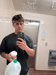 Who else loves sucking the juice out a mango part 2