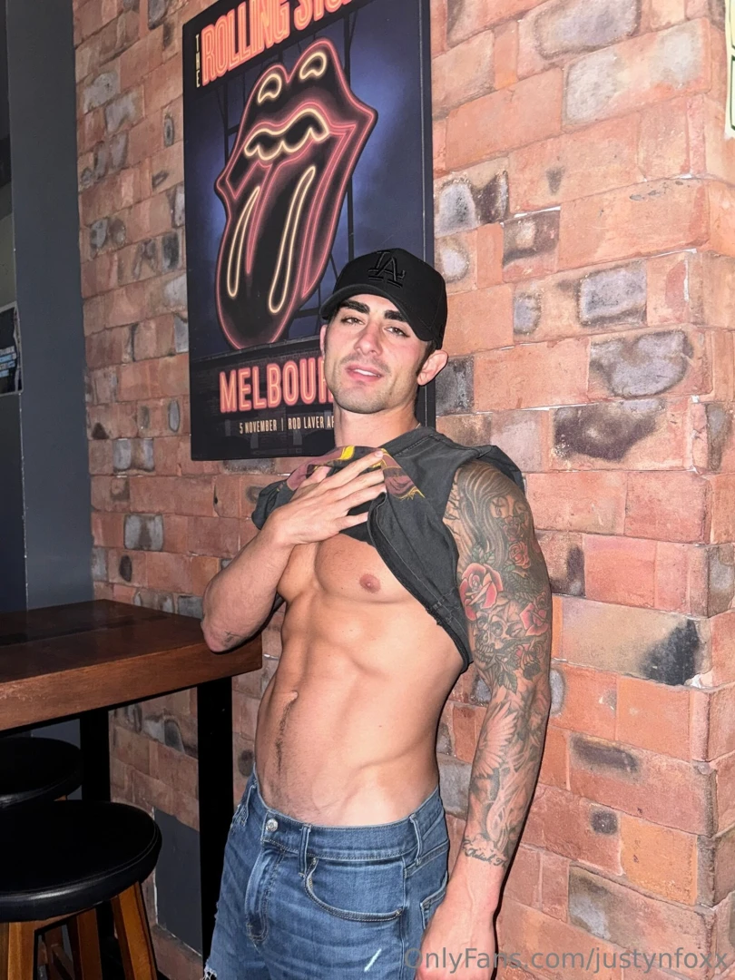 Comment down below if i should dress up as anything 