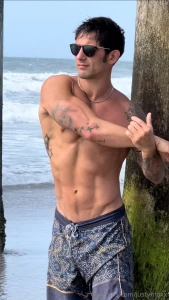 Live at 4 30 pm pst who s coming