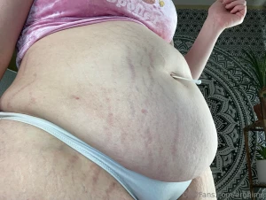 Hey cuties here s some cute belly button pics new video tomorrow part 3