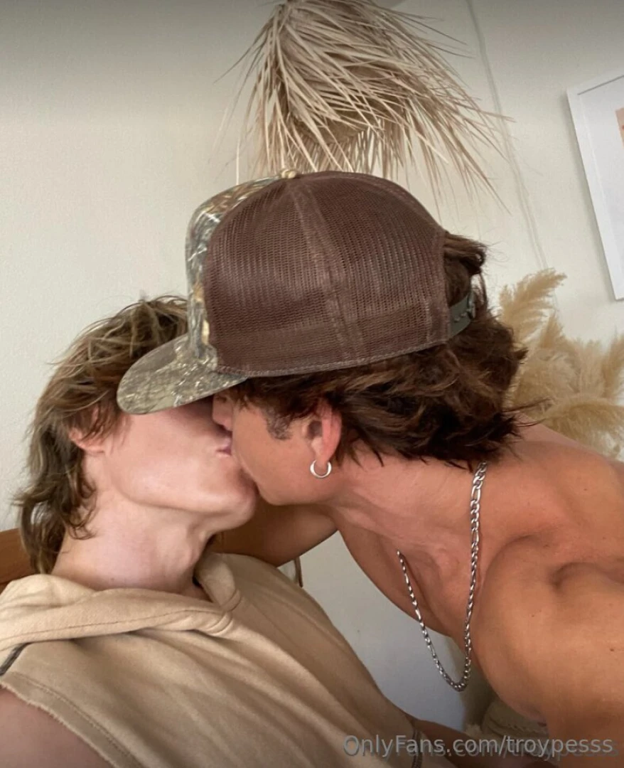 It s coming tomorrow my own birthday gift to you is zander in my first 