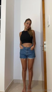 Sometimes i could use someone to assist me to decide what to wear