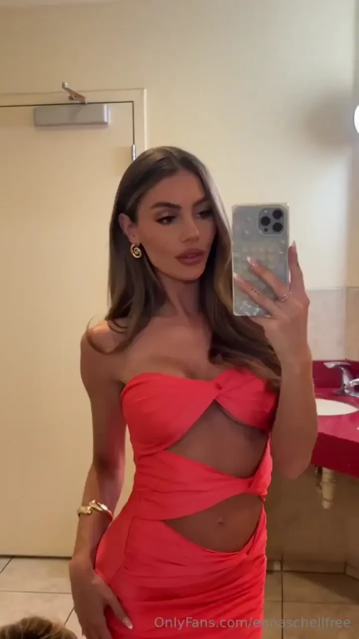 Undress me at ennaschell 