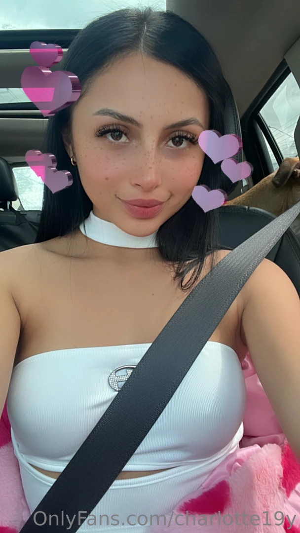 charlotte19y - What would you like to have for breakfast baby 