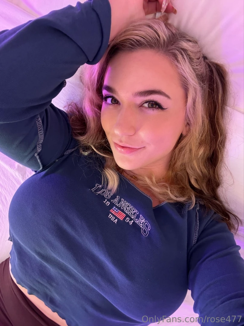 Who s stroking their cock to my content rn 3 