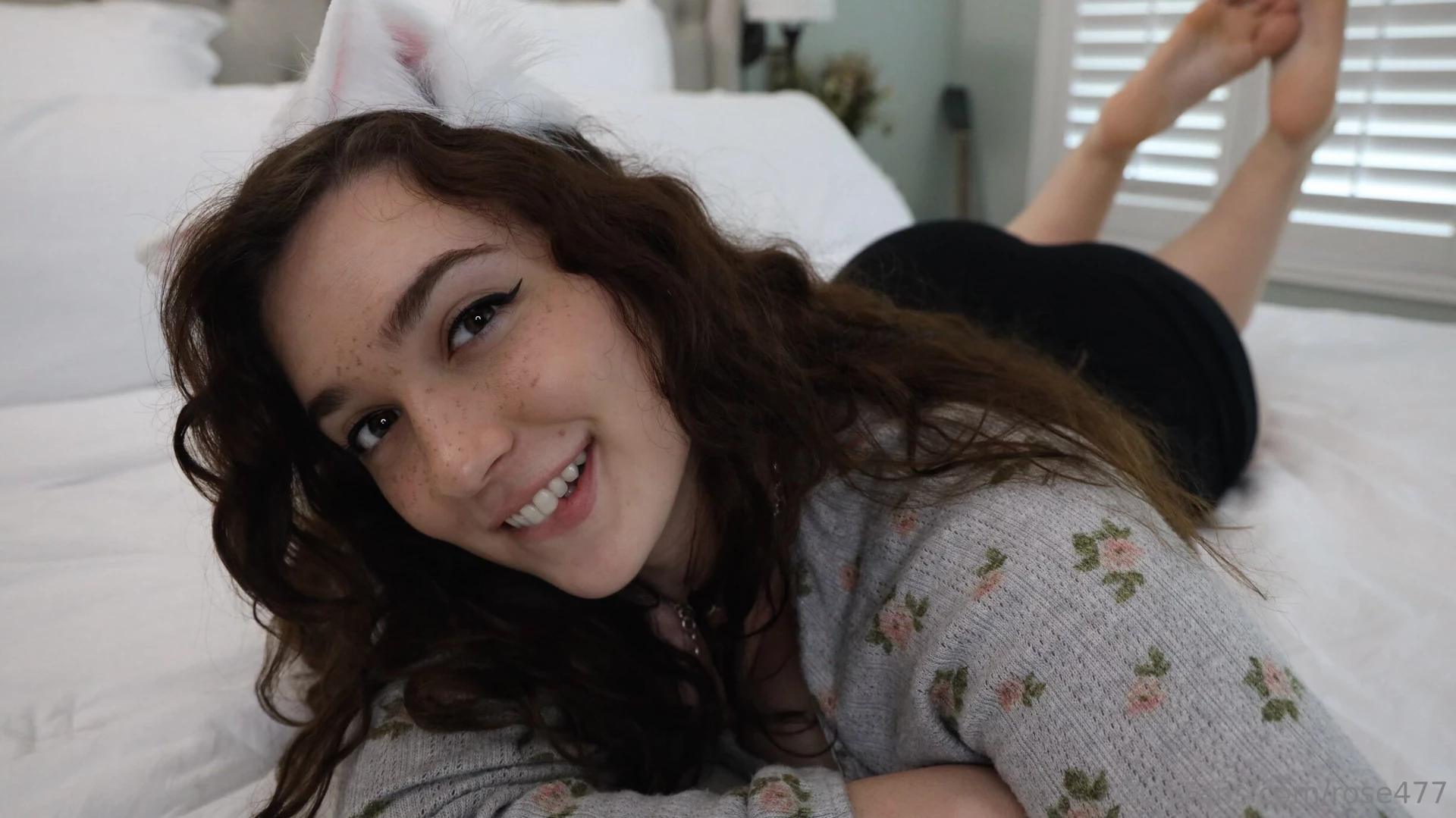 Can this kitty give u kisses part 2 