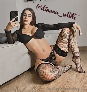 Dianna_white if u thought a tattooed naughty girl can t be fancy amp