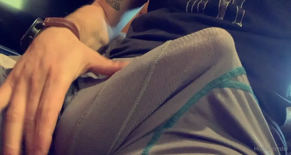 Can you come help me take him out 