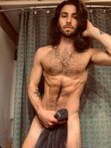 Shower time hope everyone s having a fun friday don t forget to tip