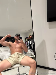 Dm me if your online part 7