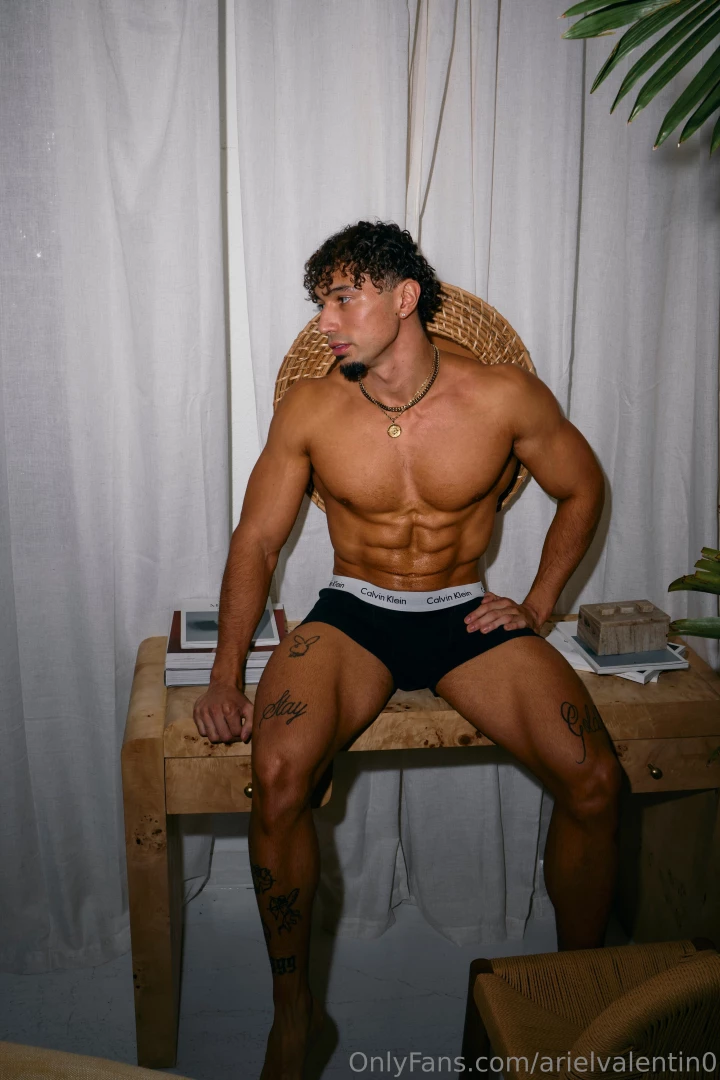 Tell me what you love most about me drop a comment or slide into my 